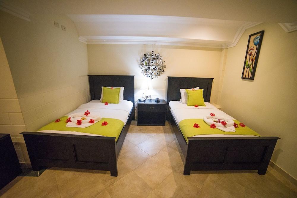 בווארו The Mt Hotel מראה חיצוני תמונה