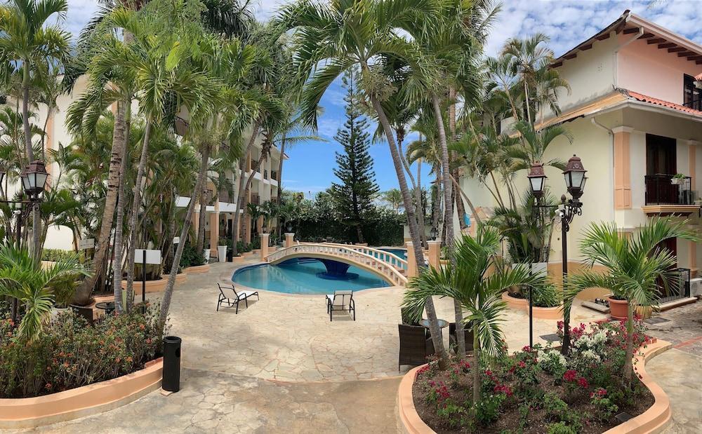 בווארו The Mt Hotel מראה חיצוני תמונה